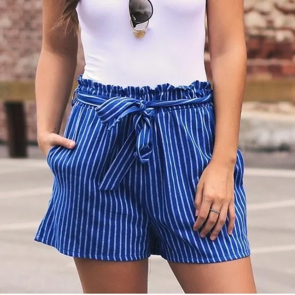 Women's Everly Blue & White Pinstripe Cotton Casual High Waist Pocket Shorts - Picture 1 of 9